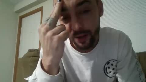 Snapshot of bud42o chatting on 01-17-26, 03:11 Bud42o online show from 01-17-26, 03:11