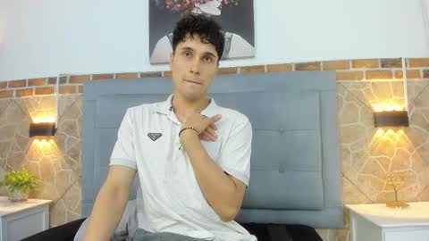 Buddy Whitte online show from 03-07-25, 05:49