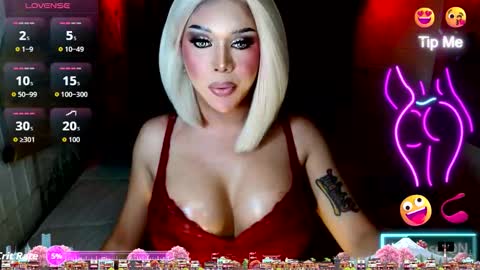 Lucienne online show from 03-25-26, 04:29