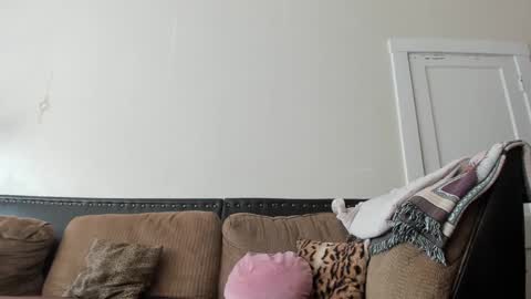 Buffy online show from 02-22-25, 05:46