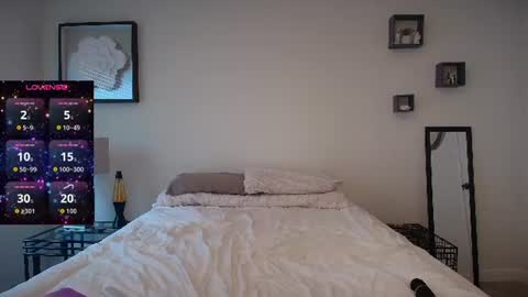 Snapshot of buitifulblonde chatting on 06-26-26, 05:39 buitifulblonde online show from 06-26-26, 05:39