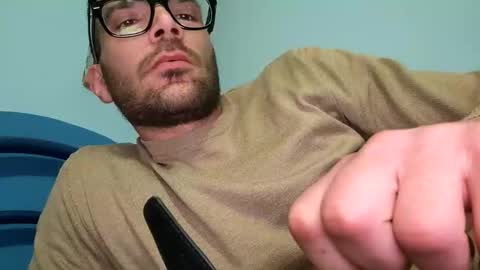 Snapshot of bullboy9292 chatting on 04-02-26, 10:29 Bullboy9292 online show from 04-02-26, 10:29