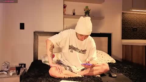 Tonny online show from 06-21-26, 07:49