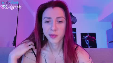 Snapshot of bumbum_kalibum chatting on 02-10-25, 03:13 Ivan online show from 02-10-25, 03:13