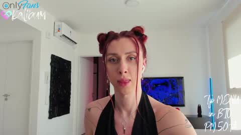 Snapshot of bumbum_kalibum chatting on 02-19-25, 07:59 Ivan online show from 02-19-25, 07:59