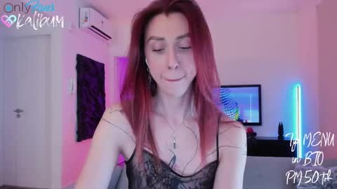 Snapshot of bumbum_kalibum chatting on 02-20-25, 11:10 Ivan online show from 02-20-25, 11:10