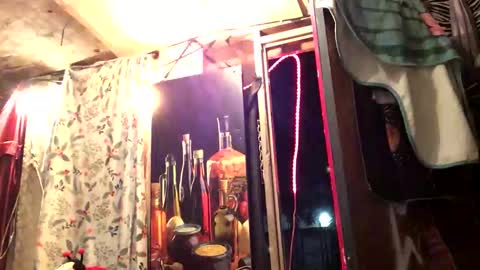 bunniandcryme online show from 11-21-25, 08:57