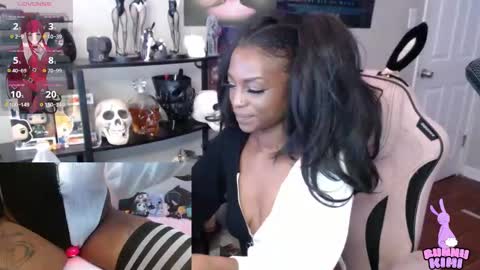 Snapshot of bunniikimi chatting on 09-16-25, 12:39 Bunnii Kimi online show from 09-16-25, 12:39