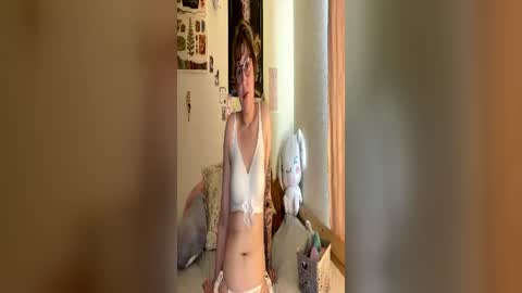 Snapshot of bunnisheep chatting on 06-15-26, 07:27 fox and bunny online show from 06-15-26, 07:27