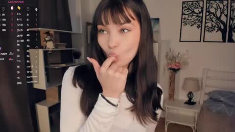 Snapshot of bunny_nova chatting on 06-04-26, 09:04 Aria online show from 06-04-26, 09:04