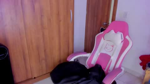 Isa online show from 02-23-26, 11:57