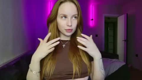 Snapshot of bunny_shinel chatting on 06-15-26, 04:31 Mary online show from 06-15-26, 04:31