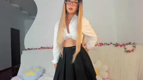 Snapshot of bunny_yuna chatting on 07-25-26, 11:08 Yuna online show from 07-25-26, 11:08