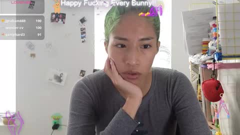 Snapshot of bunnycheekz chatting on 01-09-25, 08:11 Tokki bunny online show from 01-09-25, 08:11