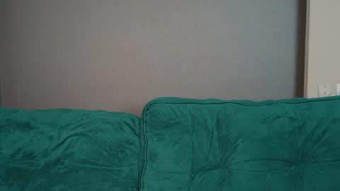 Snapshot of bunnyclide chatting on 07-18-26, 07:01 Bonny and Clide Help us by thumbs up online show from 07-18-26, 07:01
