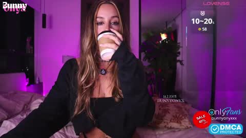 Stephanie   Next stream TUESDAY   6pm  PDT online show from 11-02-25, 10:56