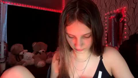 Bella online show from 05-25-26, 12:00