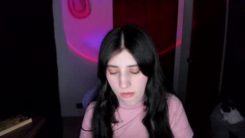 Snapshot of bunnyy09 chatting on 12-23-24, 03:18 Jess online show from 12-23-24, 03:18