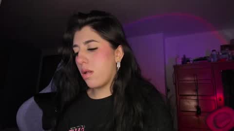 Snapshot of bunnyy09 chatting on 09-15-25, 04:40 Jess online show from 09-15-25, 04:40