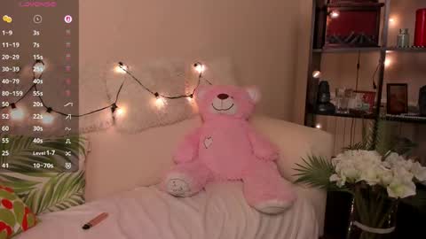 Snapshot of bunnyy_4u chatting on 06-08-26, 03:34 Lilith online show from 06-08-26, 03:34