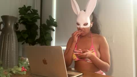 Buns Bunny Princess online show from 01-14-26, 11:20