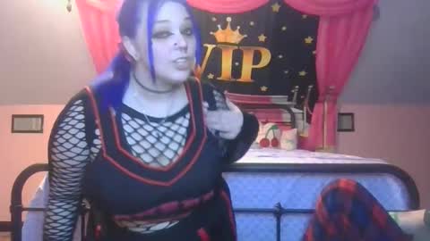 Snapshot of burnthemail chatting on 10-24-25, 02:19 lilly online show from 10-24-25, 02:19