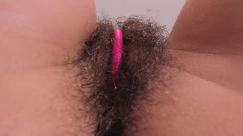 Snapshot of bush_woman chatting on 12-29-24, 11:39 Larisa online show from 12-29-24, 11:39