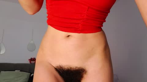 Snapshot of bush_woman chatting on 01-17-25, 08:44 Larisa online show from 01-17-25, 08:44
