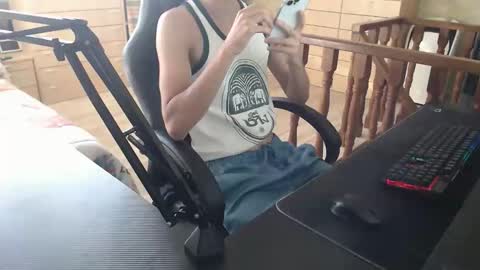 businessmboy04 online show from 09-16-25, 03:13