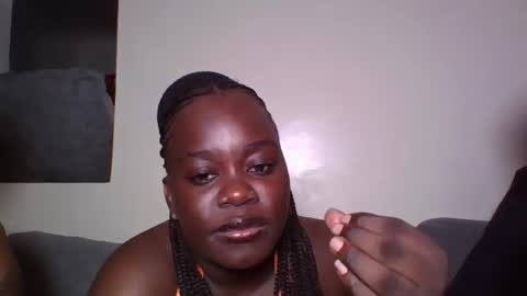 Snapshot of busty_mellons chatting on 10-04-25, 08:40 busty_mellons online show from 10-04-25, 08:40