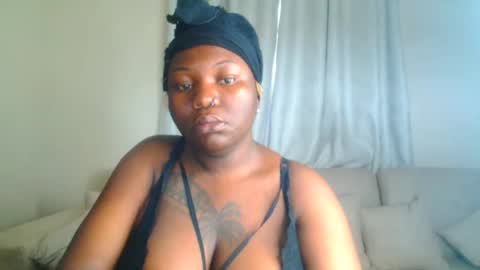 busty_mellons69 online show from 02-18-26, 08:32
