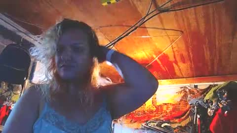 Snapshot of bustybabie9 chatting on 09-21-25, 05:03 BustyBabie9 online show from 09-21-25, 05:03