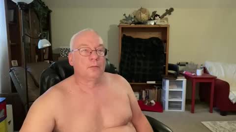 bustyballs100 online show from 12-05-25, 08:38