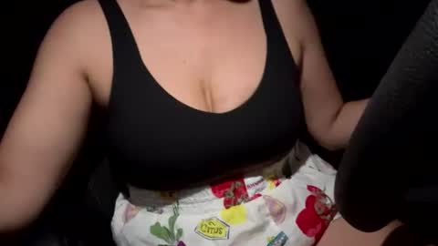 bustybuilder online show from 07-20-26, 05:33