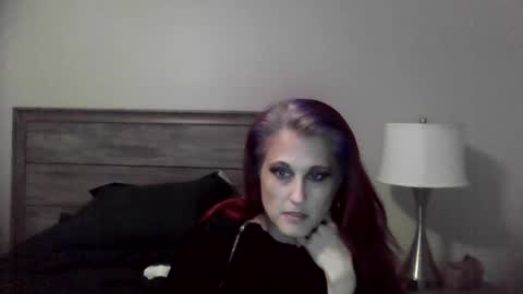 busybee83 online show from 09-09-25, 10:59