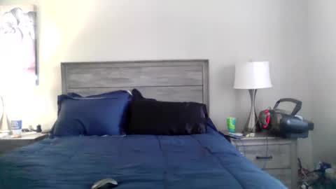 busybee83 online show from 09-12-25, 02:17