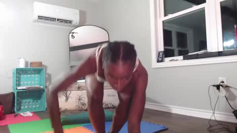 Snapshot of butt3rcup chatting on 09-14-25, 01:38 Goddess online show from 09-14-25, 01:38