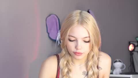 butteflai online show from 03-20-26, 08:41