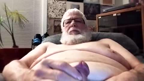 Buttercup online show from 10-18-25, 10:05