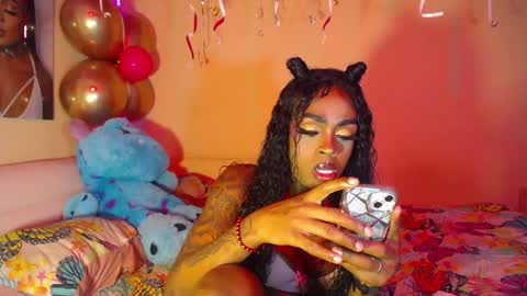 butterfly_rouse online show from 11-16-25, 03:01