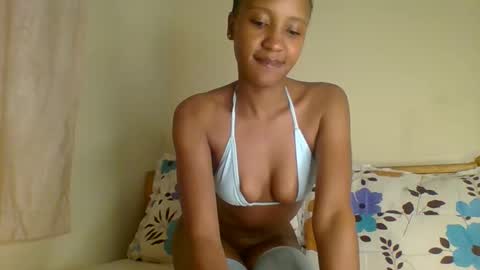 Snapshot of buttter_cup chatting on 10-26-25, 09:53 Claudia online show from 10-26-25, 09:53