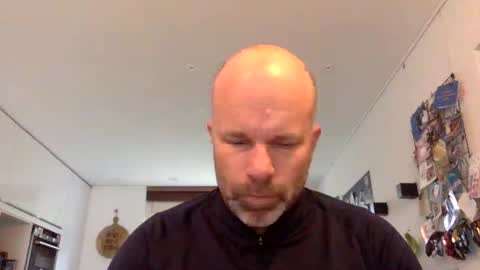 Snapshot of buurman1982isback chatting on 10-28-25, 08:40 buurman1982isback online show from 10-28-25, 08:40