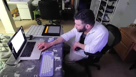 c2cmee online show from 07-18-26, 10:08
