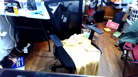 Snapshot of c4oreyh chatting on 06-10-26, 05:23 Seefoa online show from 06-10-26, 05:23