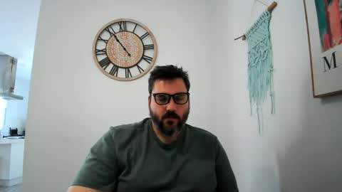 Snapshot of c66752837 chatting on 05-22-26, 08:53 clark kent online show from 05-22-26, 08:53