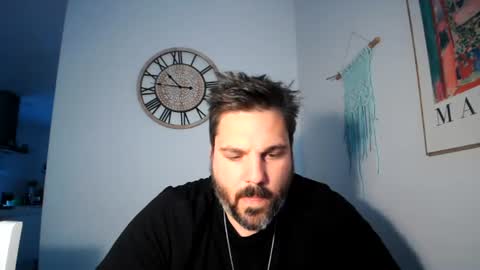 Snapshot of c66752837 chatting on 06-11-26, 08:45 clark kent online show from 06-11-26, 08:45