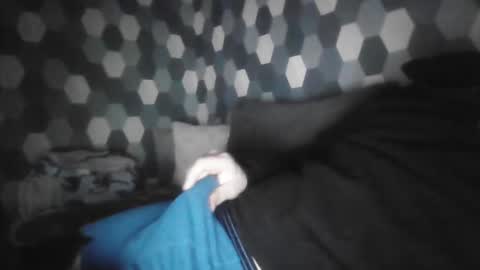 Snapshot of c_drik62 chatting on 02-10-25, 05:25 c_drik62 online show from 02-10-25, 05:25