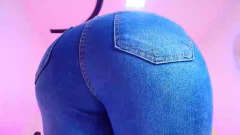 Carolina online show from 02-05-26, 03:11