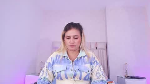 Snapshot of c_fox_ chatting on 05-28-26, 03:04 Carolina online show from 05-28-26, 03:04