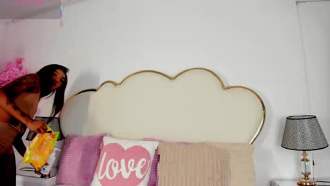 Cahitlin  online show from 10-28-25, 07:23